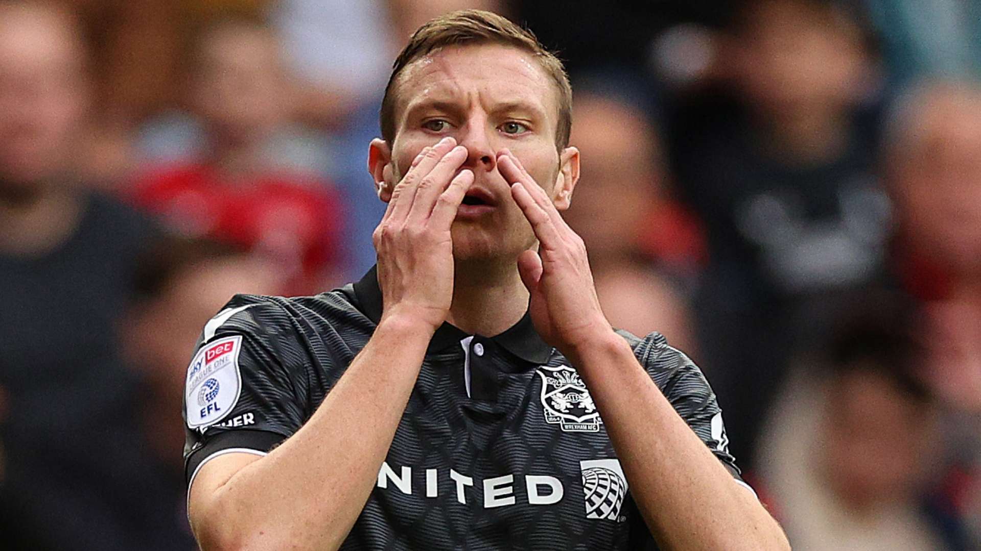 仅暴露了奇 仅暴露了奇